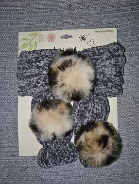 NWT Altar'd State Baby Plush Pom Headwrap & Mittens Set  Gray with Faux Fur Poms